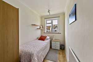 Bedroom- click for photo gallery